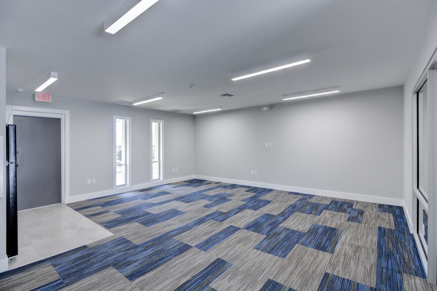 More Photos Of 239 SW 7th Ter, Gainesville Medical For Lease