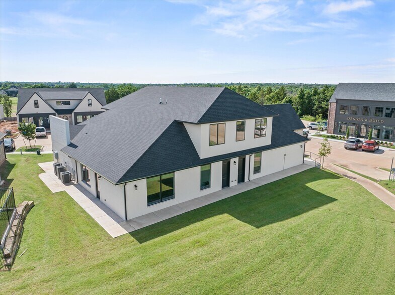 More Photos Of 3165 N Sooner Rd, Edmond Office For Sale