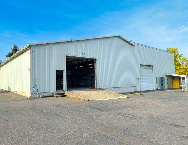 More Photos Of 50602 Birch Ave, Scappoose Warehouse For Lease