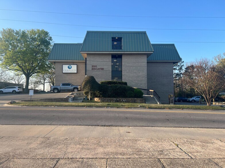 More Photos Of 2311 Biscayne Dr, Little Rock Office Residential For Lease