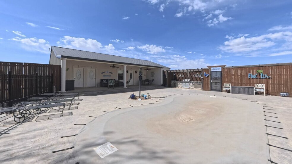 More Photos Of 1116-1134 E Loop 335 S, Amarillo Lodge Meeting Hall For Sale