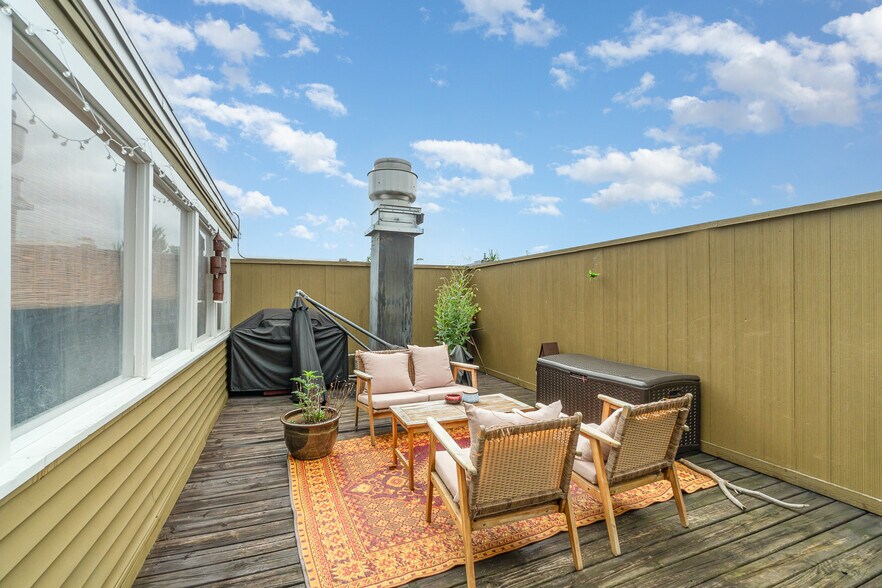 More Photos Of 134 Ashman St, Midland Restaurant For Sale