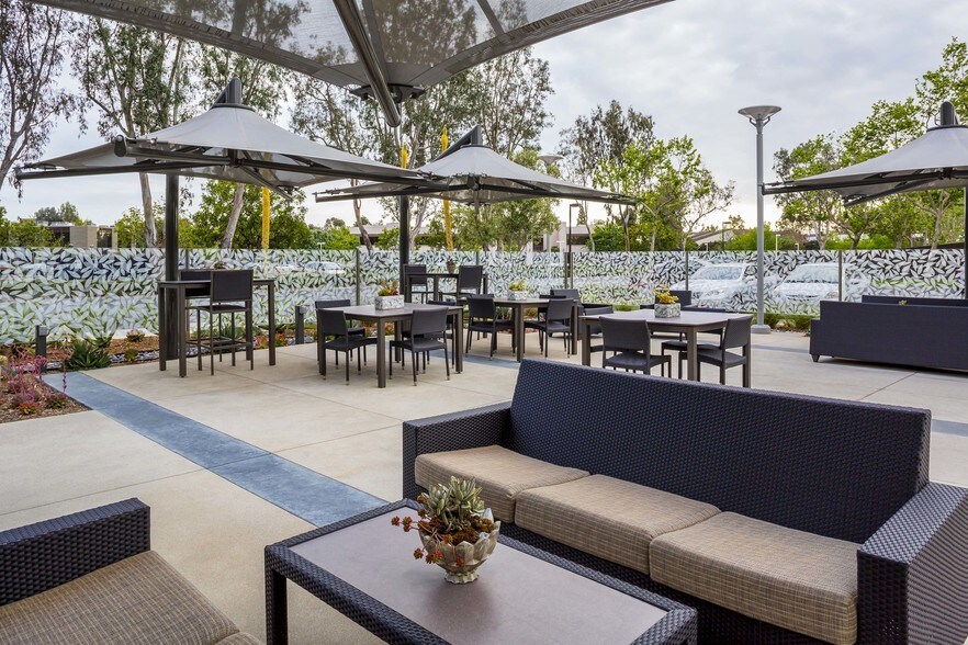 More Photos Of 1301 Dove St, Newport Beach Office For Lease