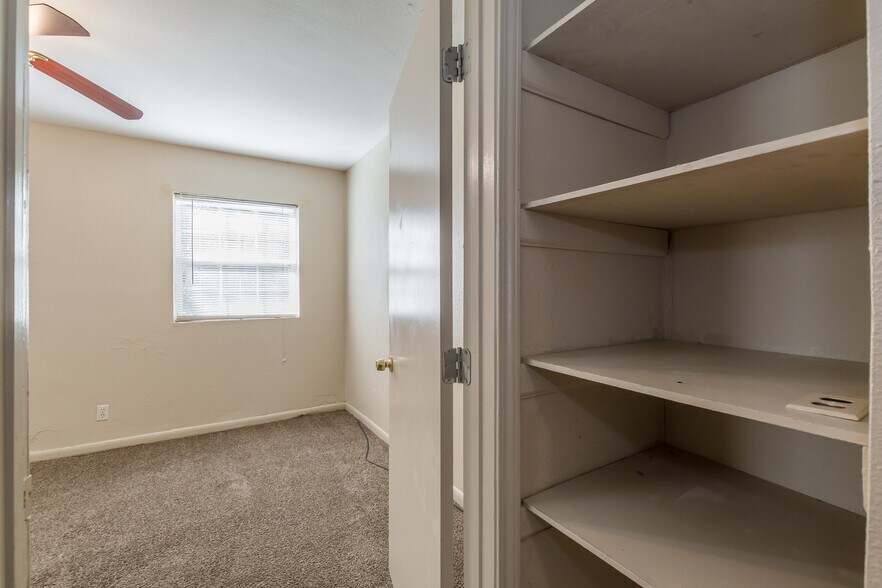 More Photos Of 1204-1216 Lakeview Dr NW, Conyers Apartments For Sale