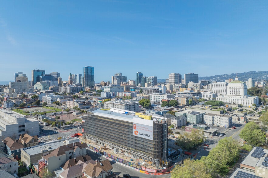 More Photos Of 820 Oak St, Oakland Apartments For Lease