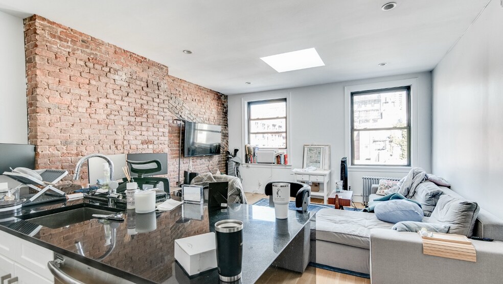 More Photos Of 130 Montague St, Brooklyn Apartments For Sale