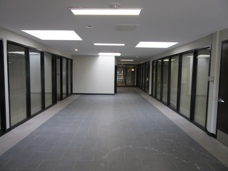 More Photos Of 1023 EXECUTIVE PARKWAY Dr, Saint Louis Office For Sale