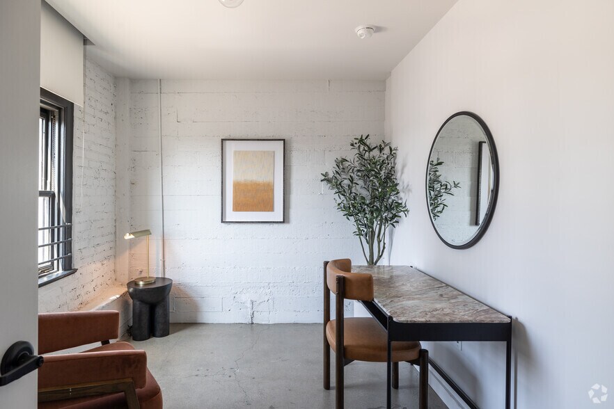 More Photos Of 701 S Hill St, Los Angeles Hospitality For Sale