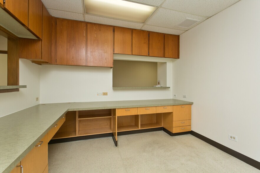 More Photos Of 321 N Kuakini St, Honolulu Medical For Sale