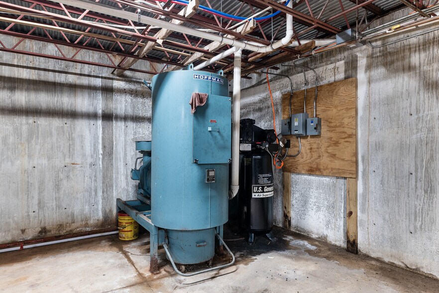 More Photos Of 205 N Loop 499, Harlingen Auto Repair For Sale