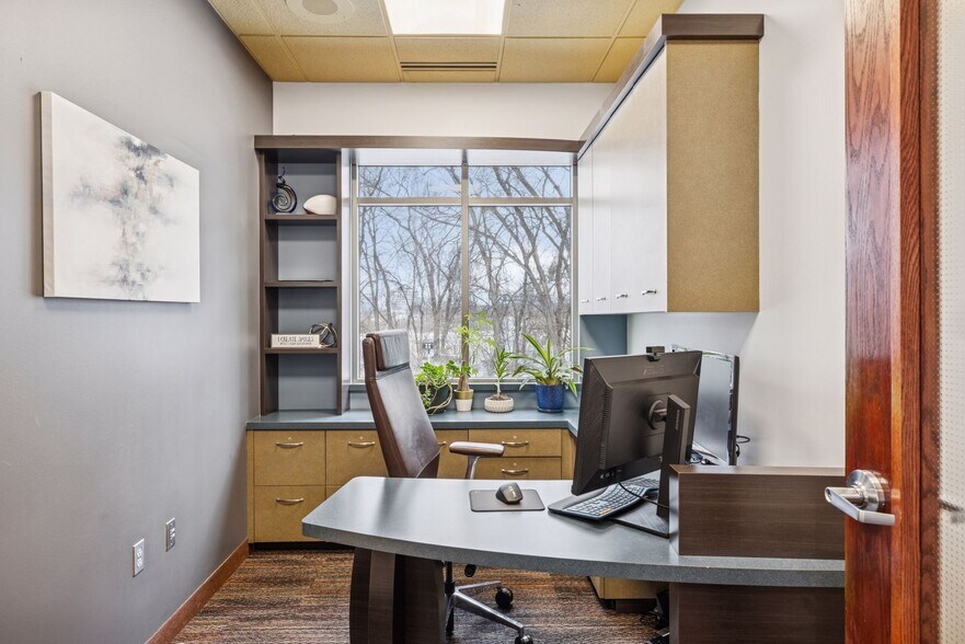 More Photos Of 3340 Sherman Ct, Eagan Medical For Sale