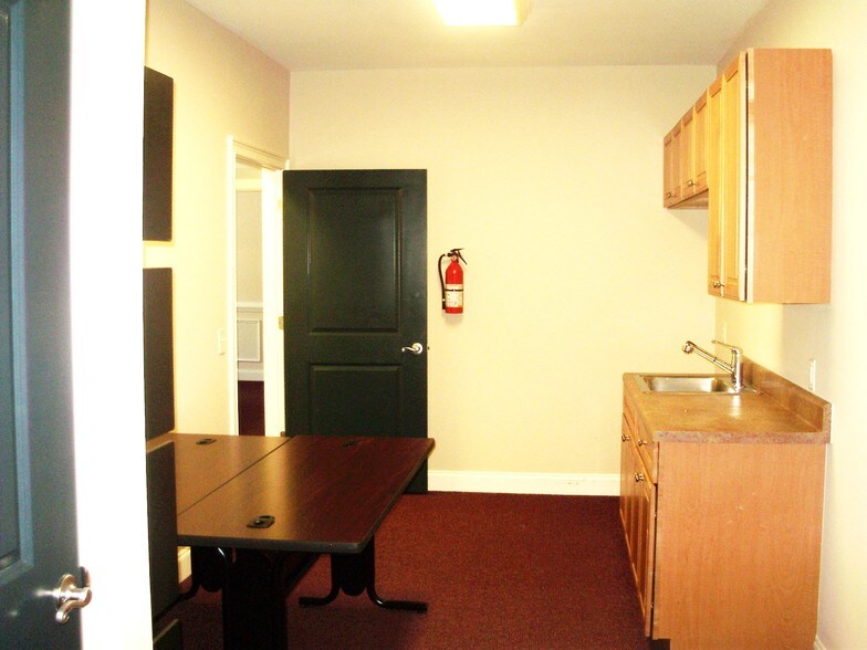 More Photos Of 5400 Laurel Springs Pky, Suwanee Office For Sale