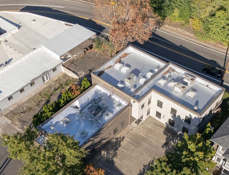 More Photos Of 2130 NW 29th Ave, Portland Office For Sale