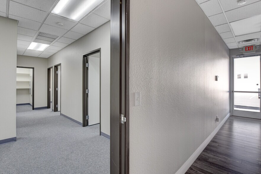 More Photos Of 5820 S Pecos Rd, Las Vegas Office For Lease