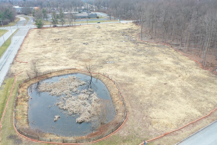 More Photos Of 820 Columbia Ave, Upper Chichester Warehouse For Lease