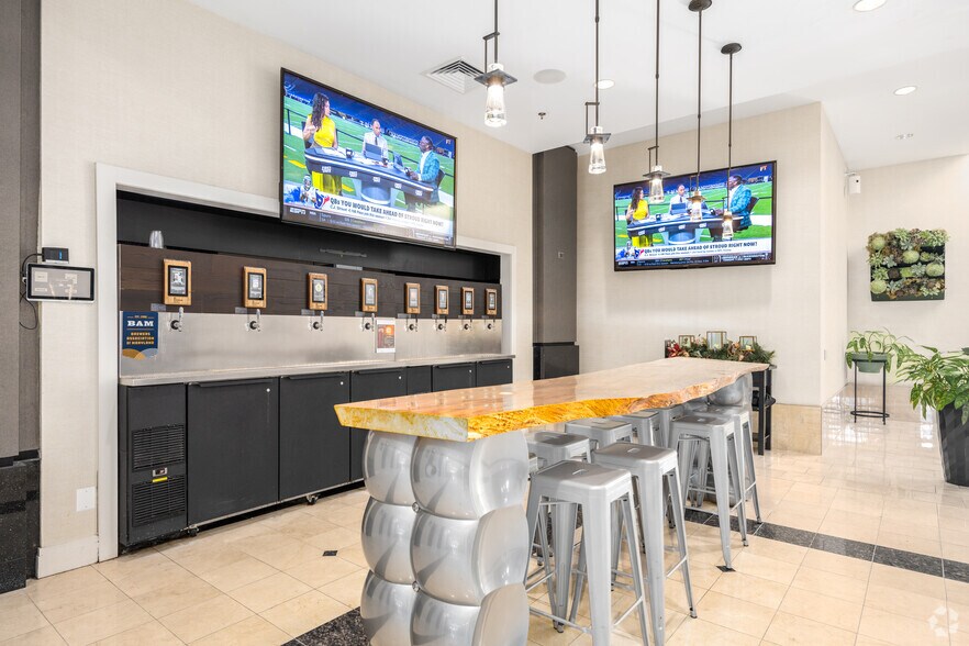 More Photos Of 110 S Eutaw St, Baltimore Hotel For Sale