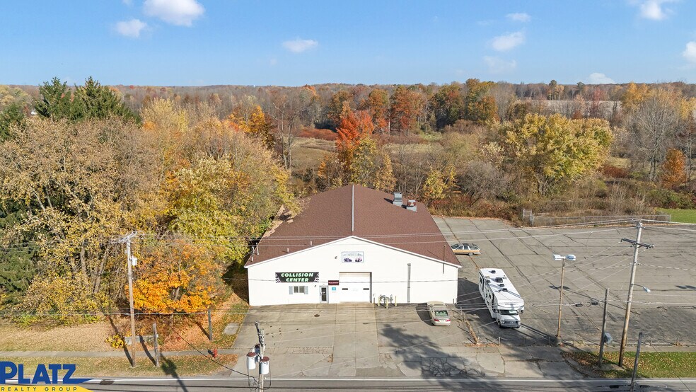More Photos Of 409 E Main St, Andover Freestanding For Lease