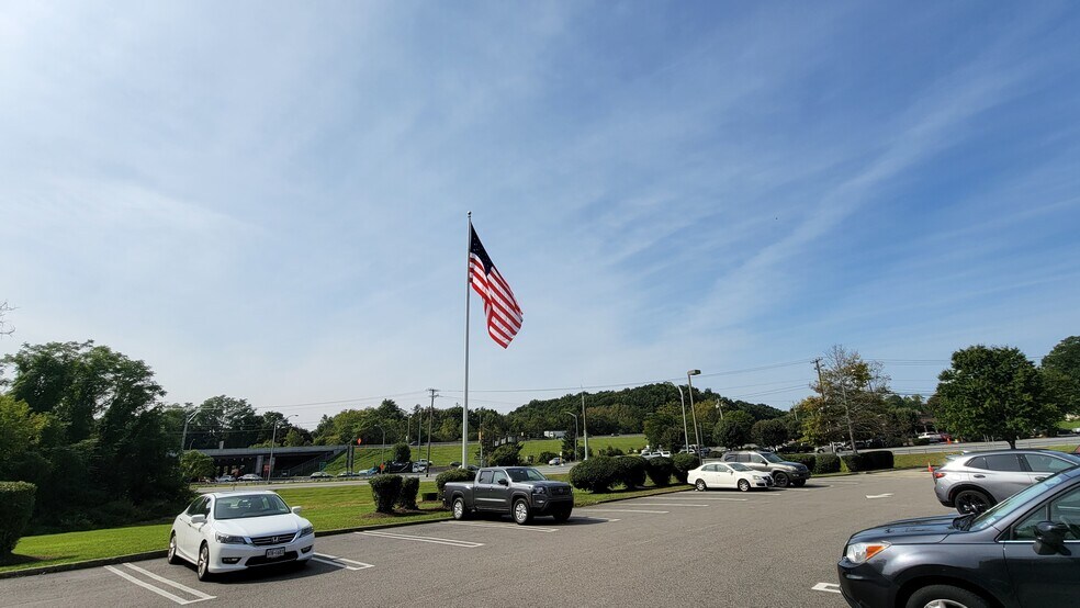 More Photos Of 5020 Route 9W, Newburgh Office For Lease