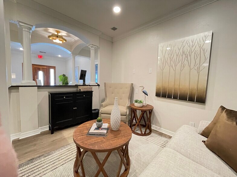 More Photos Of 6208 NW 43rd St, Gainesville Office For Sale