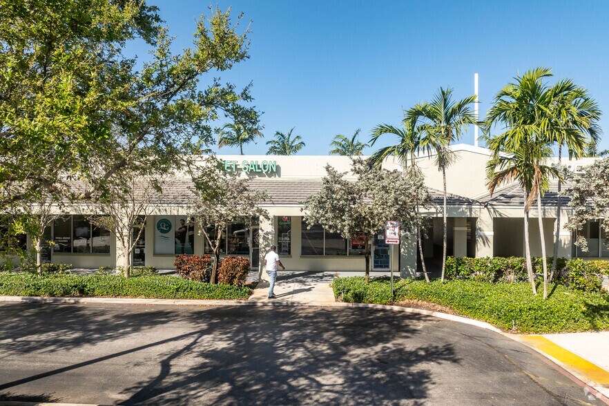 More Photos Of 1341-1663 S University Dr, Plantation Unknown For Lease