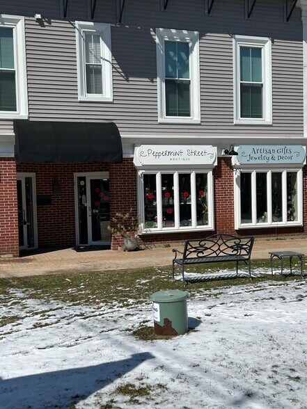 More Photos Of 21-25 N Main St, Wolfeboro Storefront Retail Office For Sale
