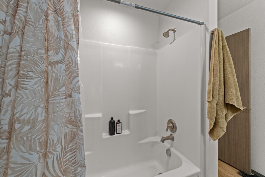 More Photos Of 419 E E St, Deer Park Multifamily For Sale