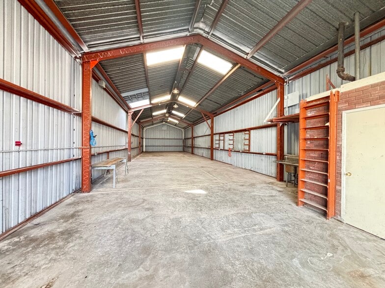 More Photos Of 1359 Van Dyke Ave, San Francisco Service For Sale