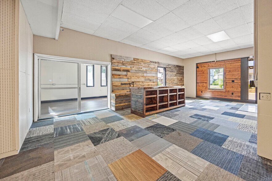 More Photos Of 518 Jefferson St, Fulton Flex For Lease