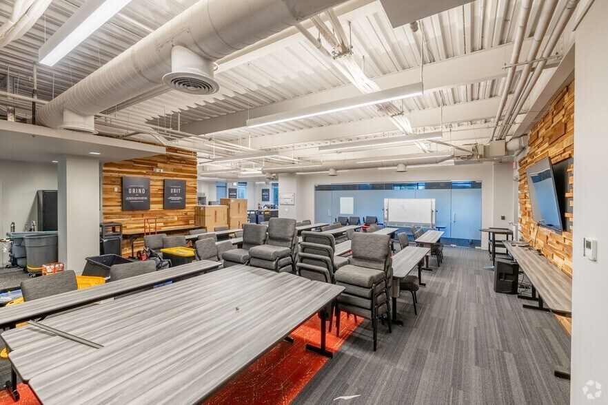 More Photos Of 4107 Mallory Ln, Franklin Medical For Sale