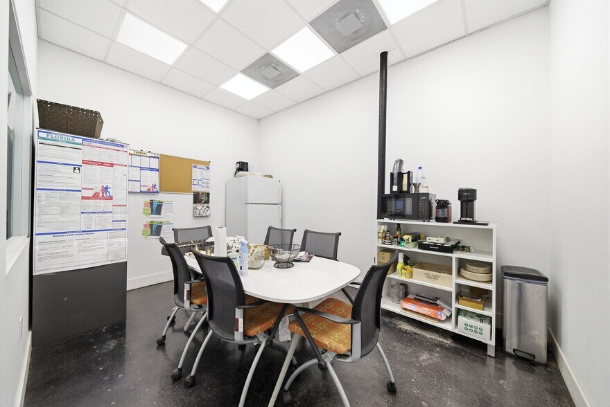 More Photos Of 441 NW 1st Ave, Fort Lauderdale Warehouse For Lease