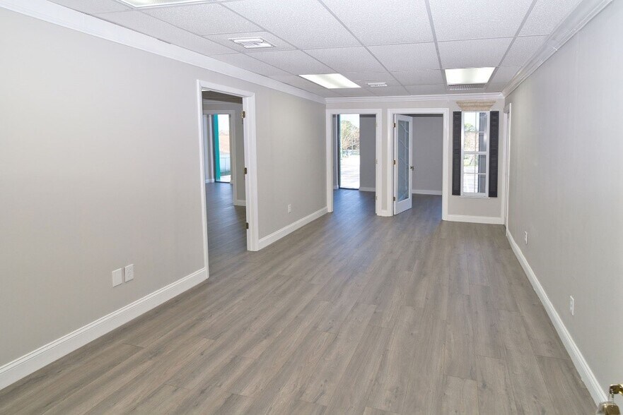More Photos Of 5623 US Hwy 19, New Port Richey Office For Sale