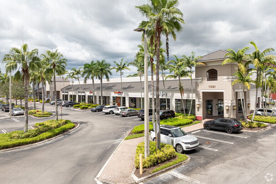 Primary Photo Of 11031 Southern Blvd, Royal Palm Beach Freestanding For Lease