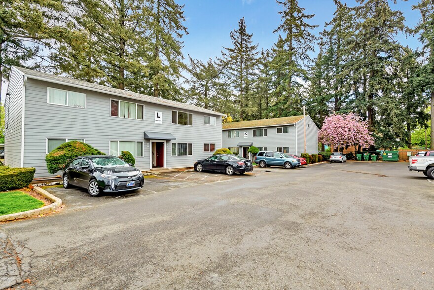 More Photos Of 16300-16400 E Burnside St, Gresham Apartments For Sale