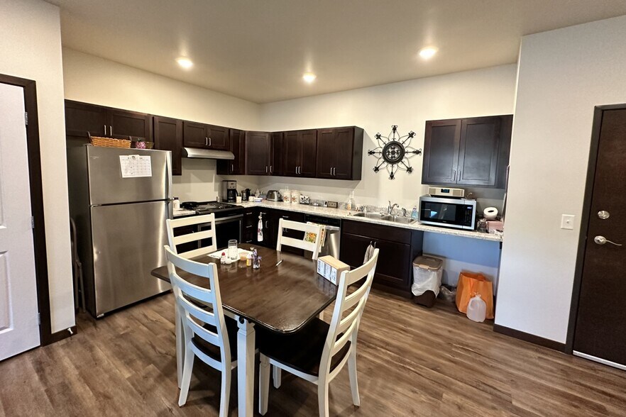 More Photos Of 904 E Milbank Ave, Milbank Apartments For Sale