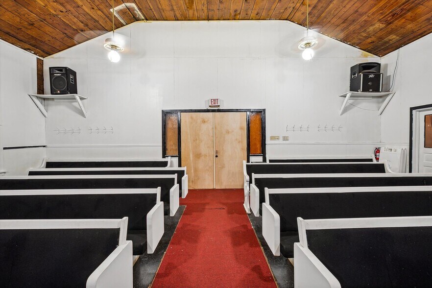 More Photos Of 3428 Littlejohn Ave, Fort Worth Religious Facility For Sale