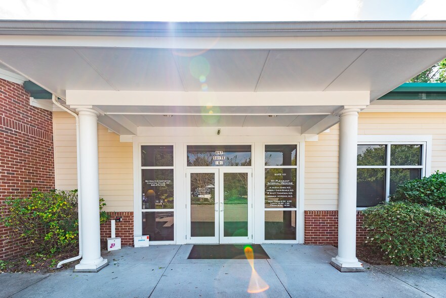 More Photos Of 897 Von Kolnitz Rd, Mount Pleasant Medical For Lease