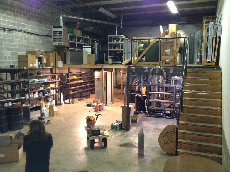 More Photos Of 10545 Guilford Rd, Jessup Light Distribution For Lease