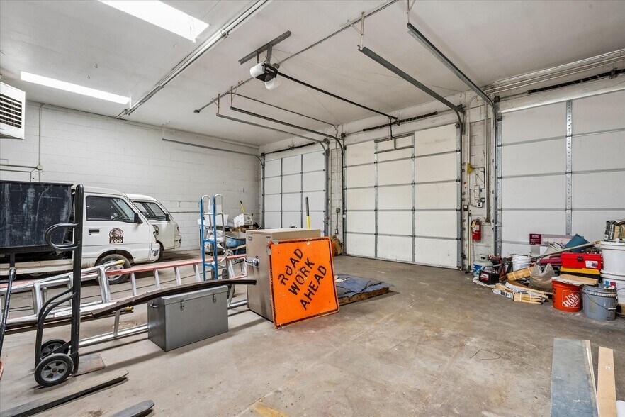 More Photos Of 5699 S Greenwood Cir, Littleton Warehouse For Sale