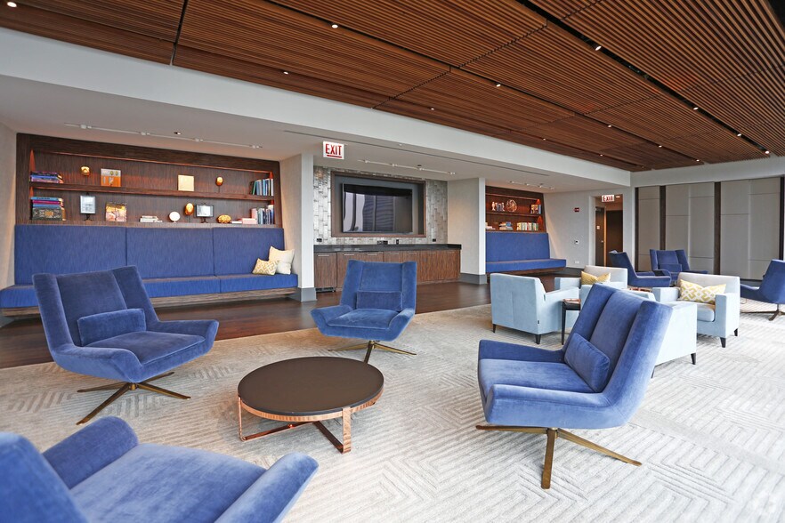 More Photos Of 200 N Michigan Ave, Chicago Apartments For Lease