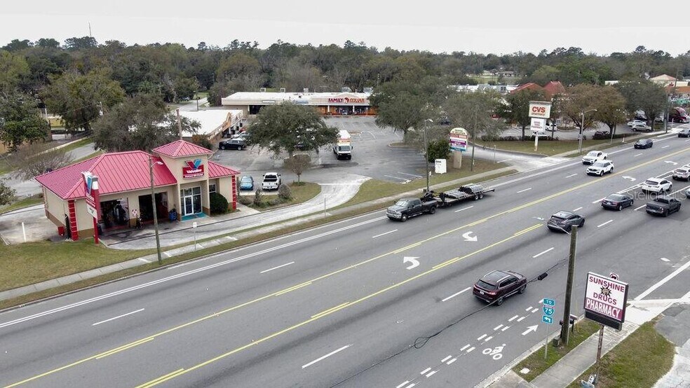More Photos Of 5810-5840 SE Abshier Blvd, Belleview Storefront For Lease