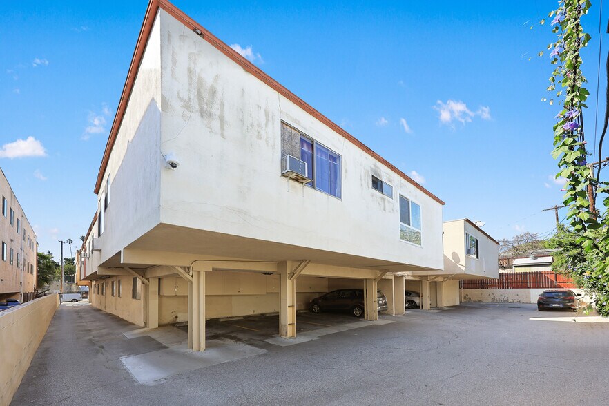 More Photos Of 217 S Avenue 54, Los Angeles Apartments For Sale