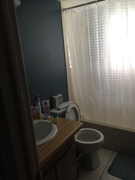 More Photos Of 911 E 108th Ave, Tampa Apartments For Sale