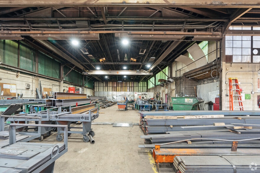 More Photos Of 3755 S Lipan St, Englewood Manufacturing For Sale