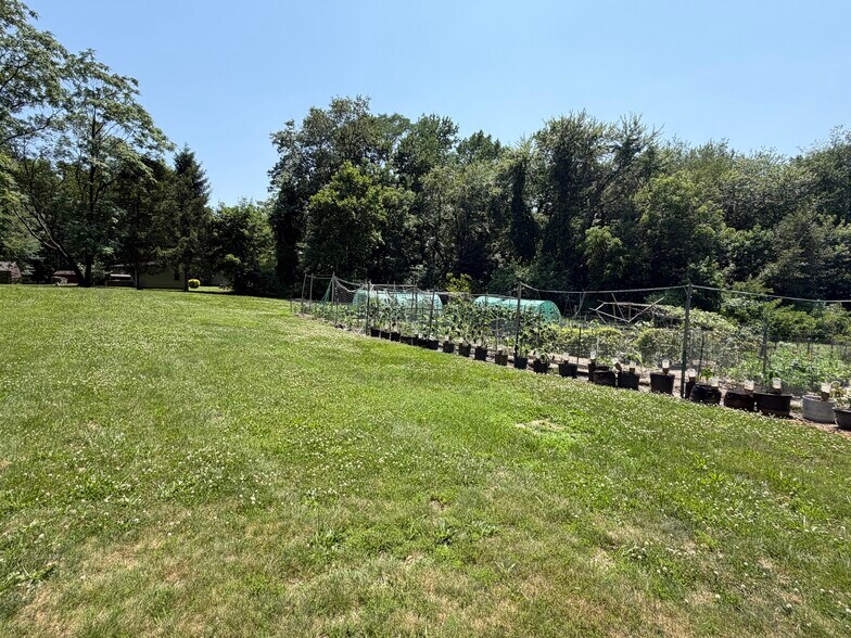 More Photos Of 1634 Pulaski Hwy, Newark Freestanding For Sale
