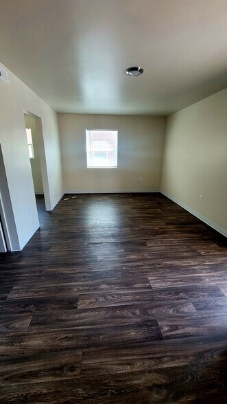 More Photos Of 1121 Stainback St, Petersburg Apartments For Sale