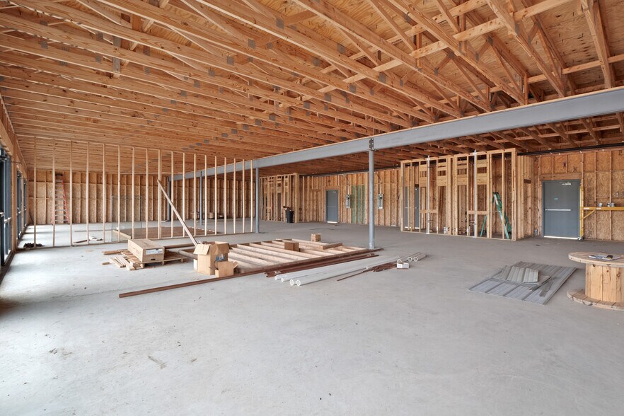 More Photos Of 1219 E Cedar St, New Baden Storefront Retail Office For Sale