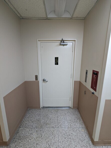 More Photos Of 1057-1071 E Tremont Ave, Bronx Freestanding For Lease