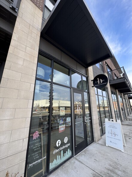 More Photos Of 1302 Main St, Speedway Apartments For Lease