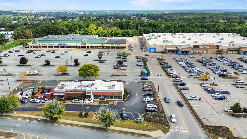 More Photos Of 1776-1820 Plainfield Pike, Cranston Unknown For Lease