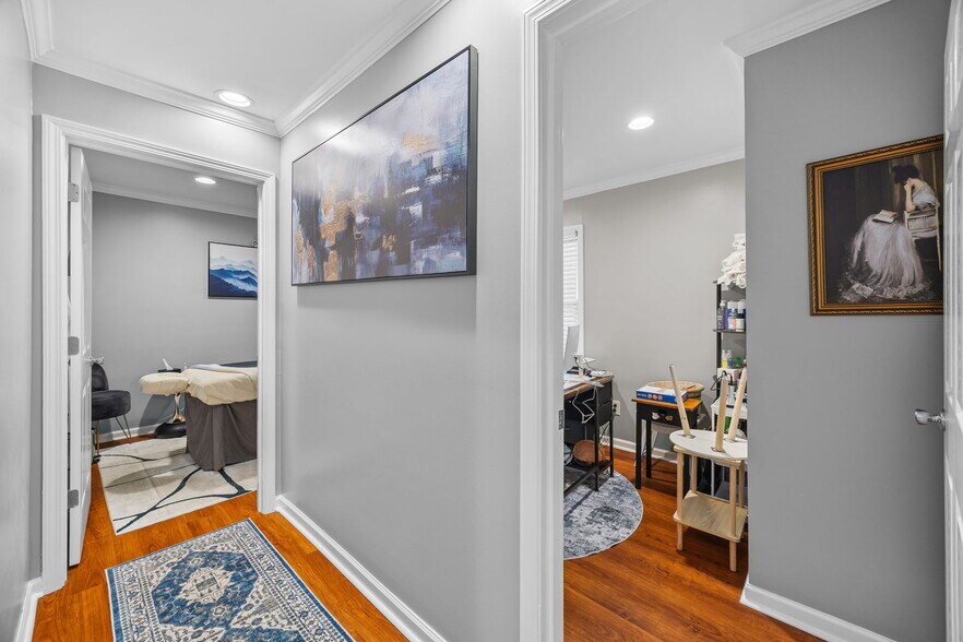 More Photos Of 275 E Henry St, Spartanburg Office Residential For Sale